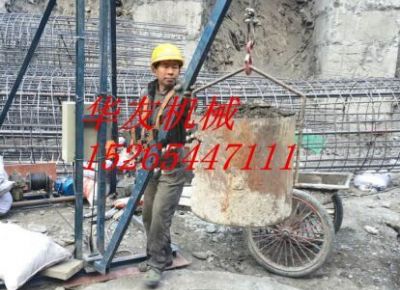 點(diǎn)擊查看詳細(xì)信息<br>標(biāo)題：華友機(jī)械建筑 挖樁 打井用小吊機(jī) 閱讀次數(shù)：6728